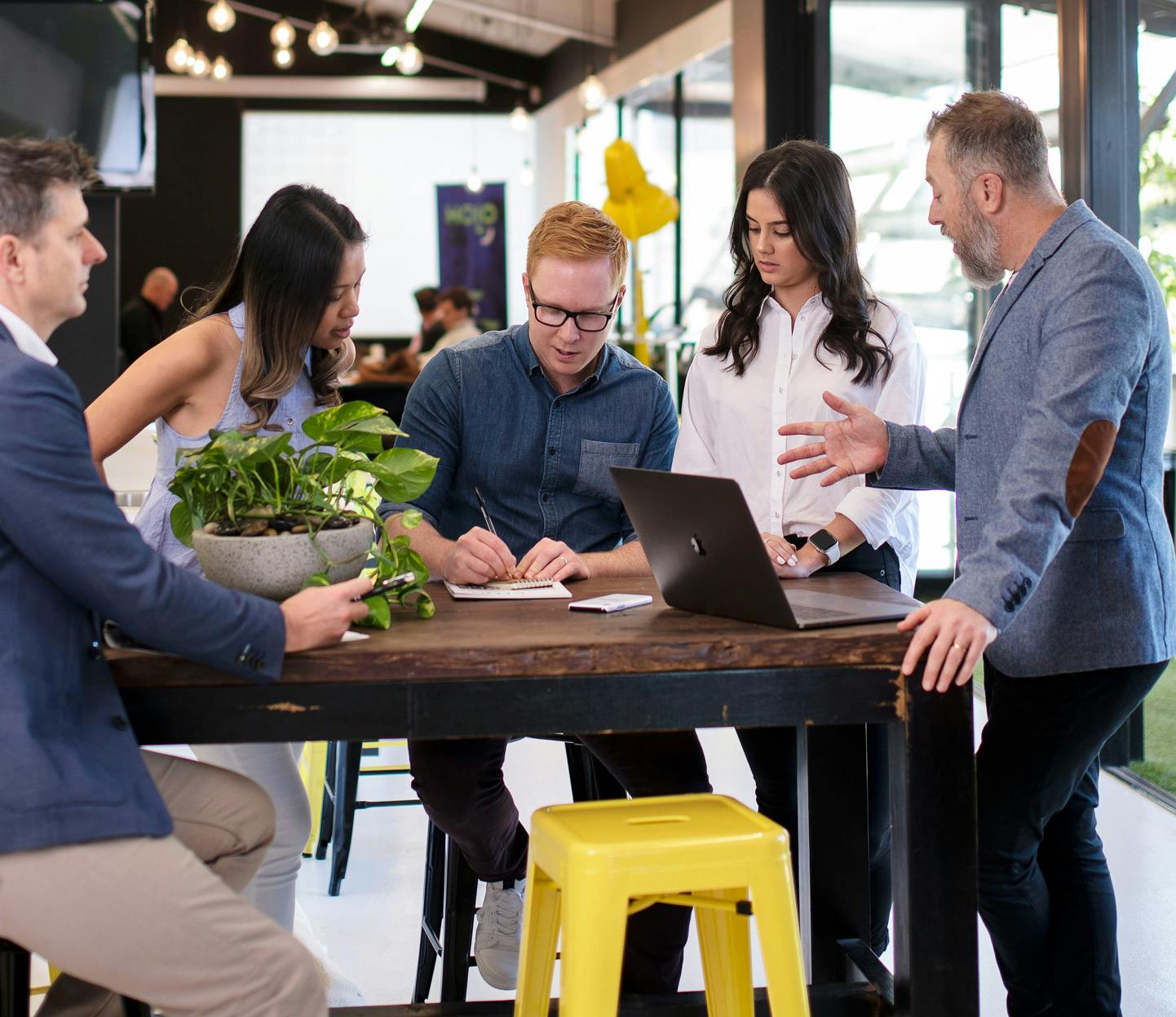 businessDEPOT's team of business services professionals in a brain storming session